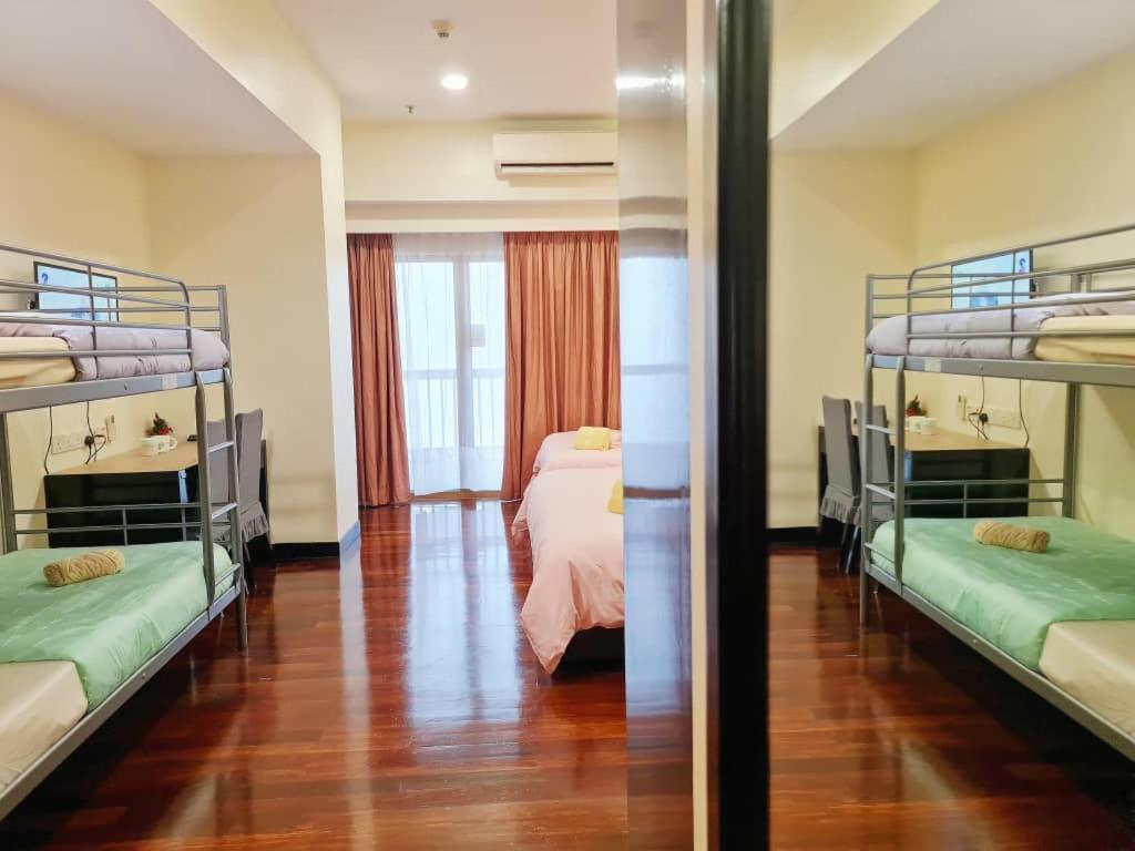 Exclusive Family Suites 5-6 Pax @ Sunway Pyramid เปอตาลิงจายา ภายนอก รูปภาพ
