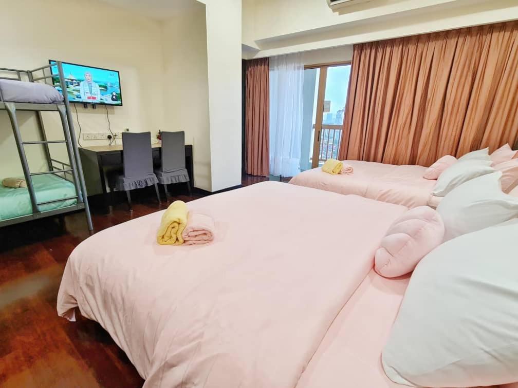 Exclusive Family Suites 5-6 Pax @ Sunway Pyramid เปอตาลิงจายา ภายนอก รูปภาพ